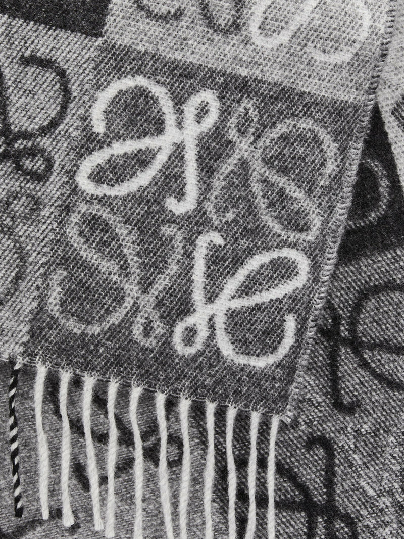 WOOL AND CASHMERE SCARF