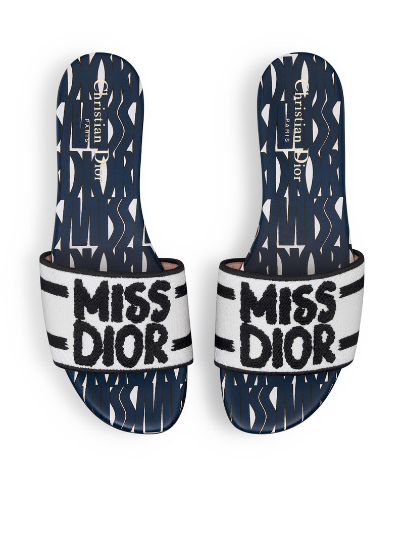 Dway Sandal