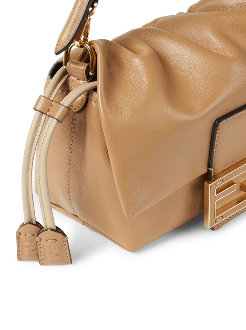 SMALL BAGUETTE MOM BAG