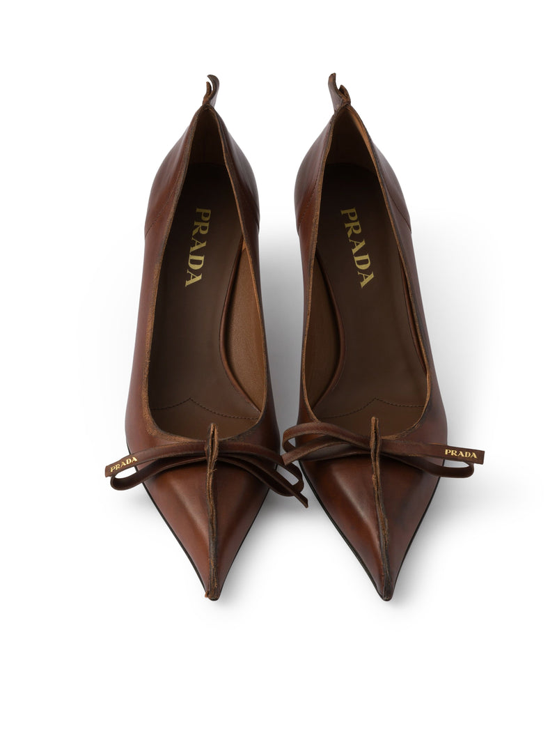 DÉCOLLETÉ IN ANTIQUE LEATHER