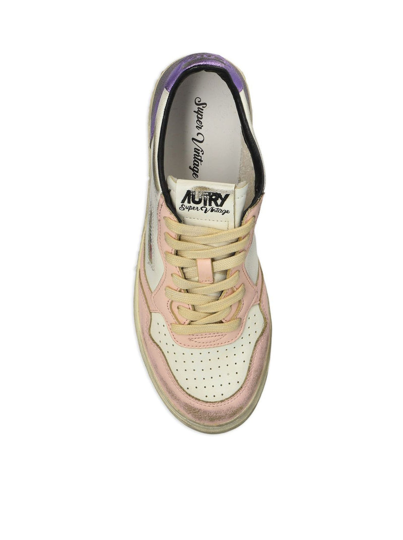 MEDALIST LOW LEATHER SNEAKERS