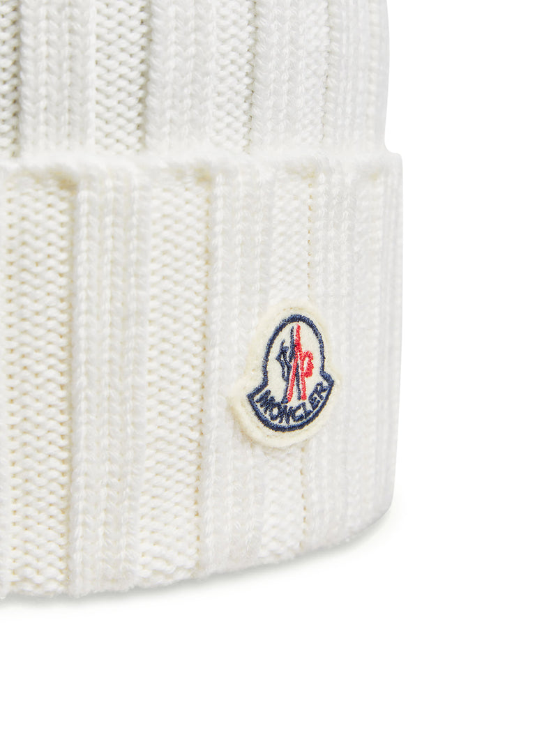 WOOL HAT WITH POMPOM