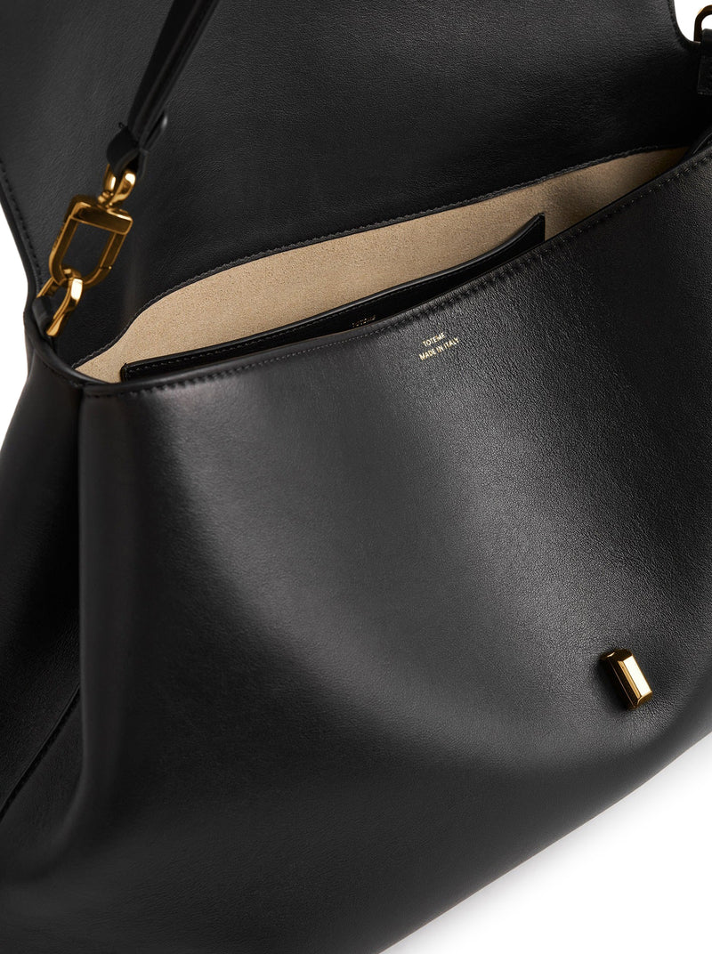 T-LOCK LEATHER SHOULDER BAG