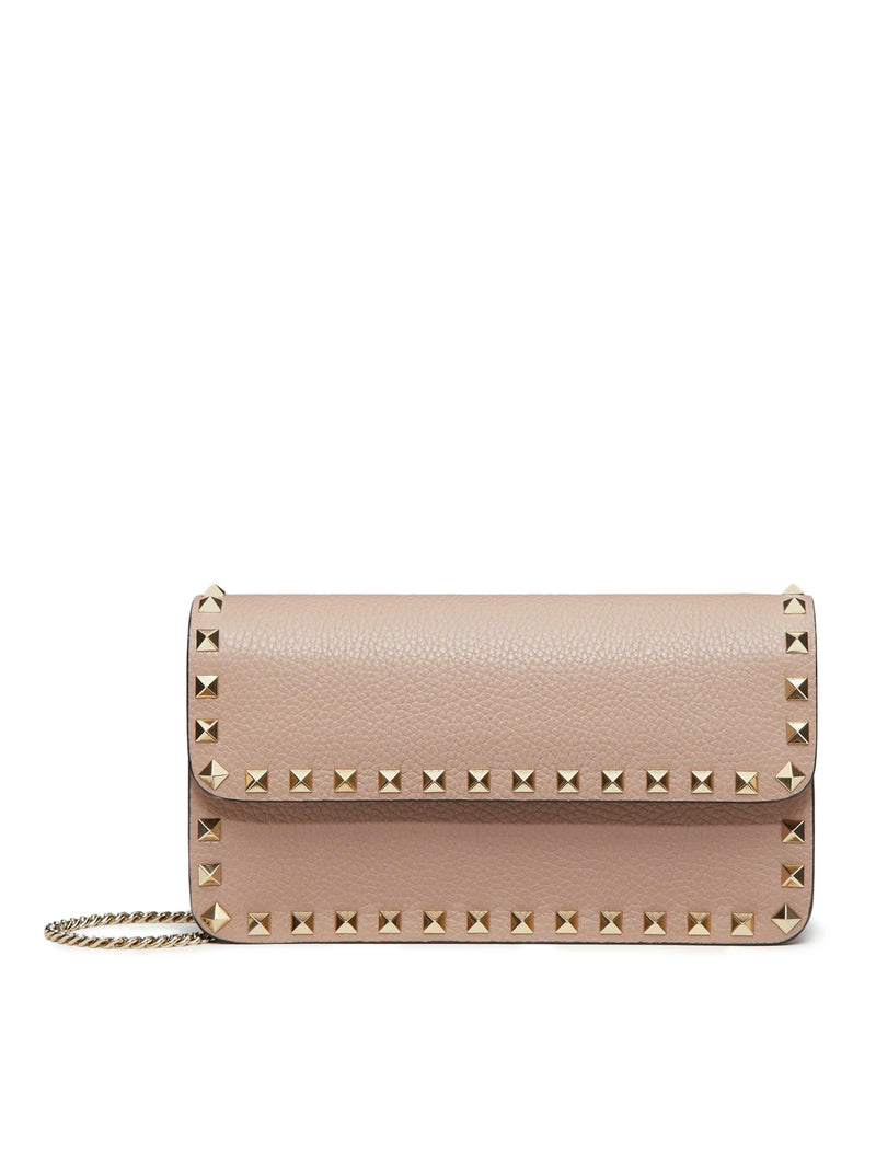 ROCKSTUD CHAIN POUCH IN GARNET CALFSKIN