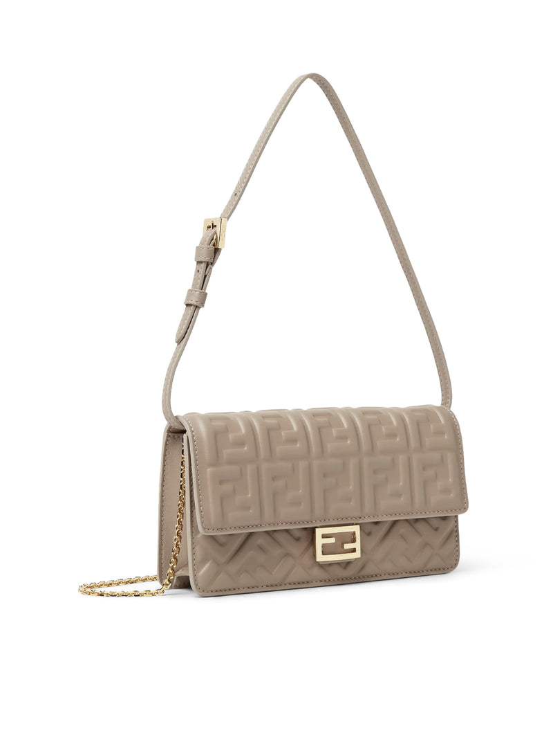 WALLET ON CHAIN BAGUETTE