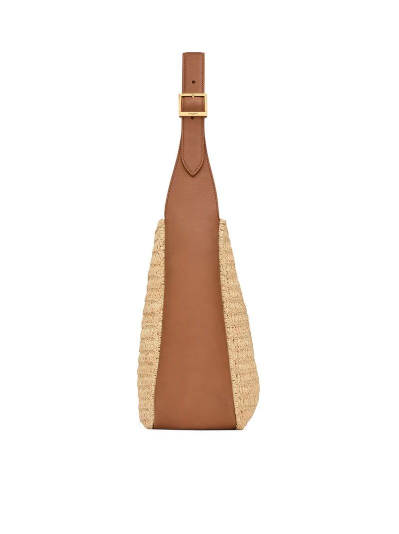 LE 5 À 7 SMALL AND FLEXIBLE IN RAFFIA AND LEATHER