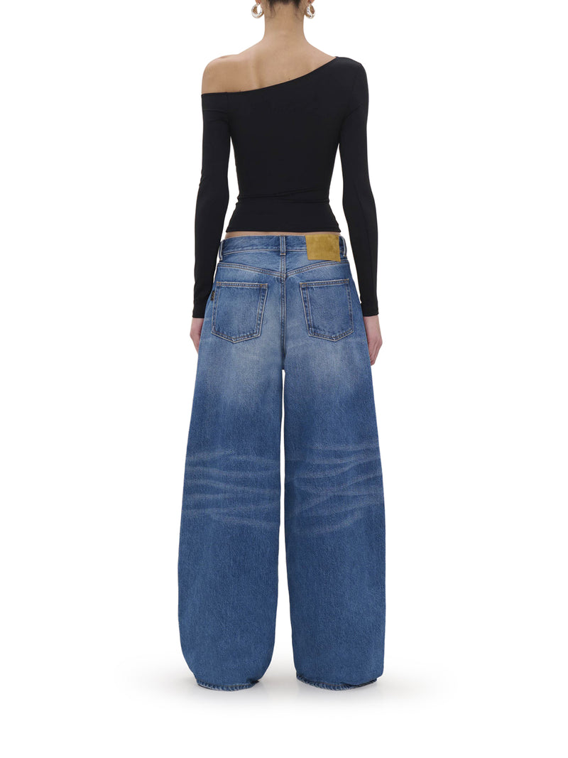 BETHANY FLUID DENIM JEANS WITH A BOYFRIEND FIT