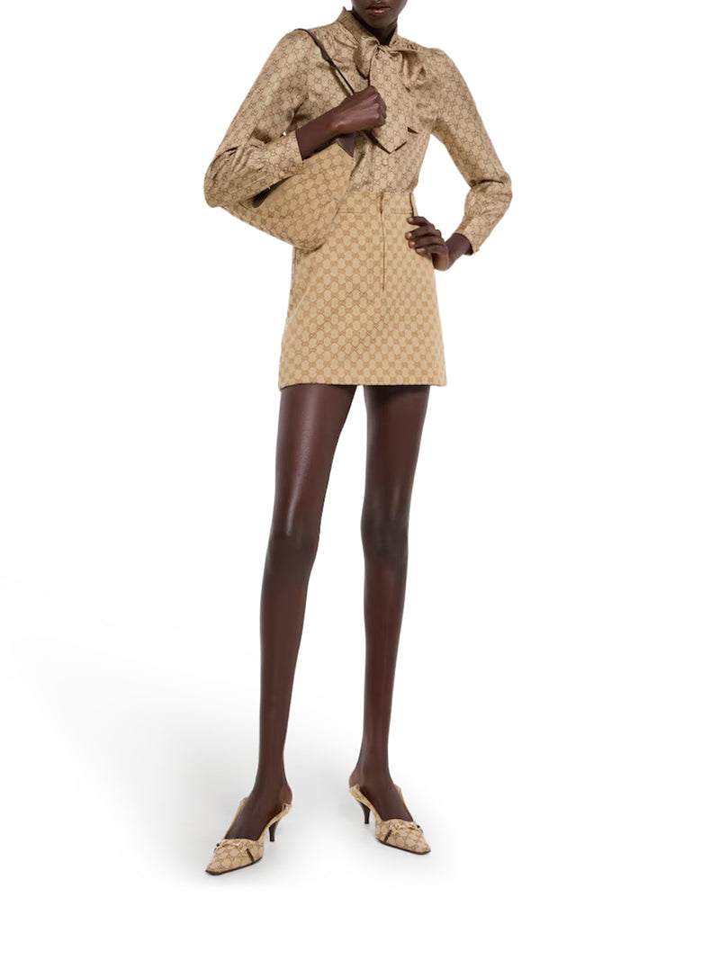 VICTORIA DÉCOLLETÉ