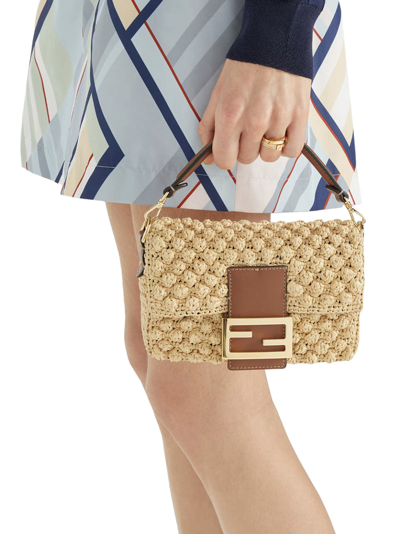 MINI BAGUETTE BAG IN RAFFIA WITH A HAZELNUT STITCH