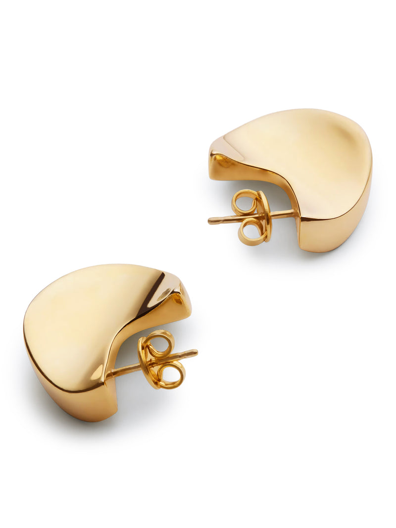 SCULPTURAL AND CURVED EARRINGS WITH GOLD FINISH
