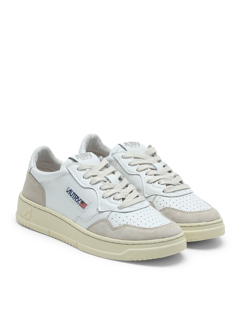 MEDALIST LOW SNEAKERS IN WHITE LEATHER AND BEIGE SUEDE