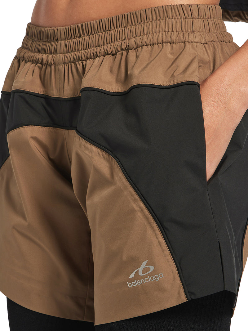TECHWEAR SHORTS IN SOFT TECHNICAL FABRIC