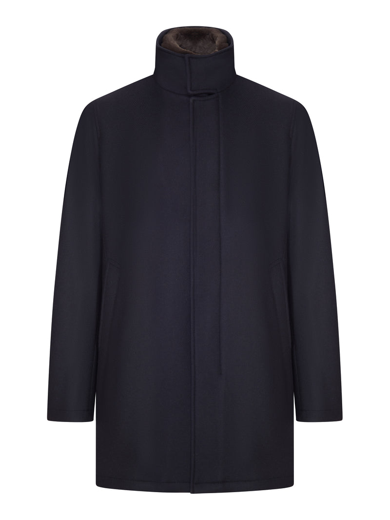 COAT WITH HIGH COLLAR AND CONTRASTING INTERIOR