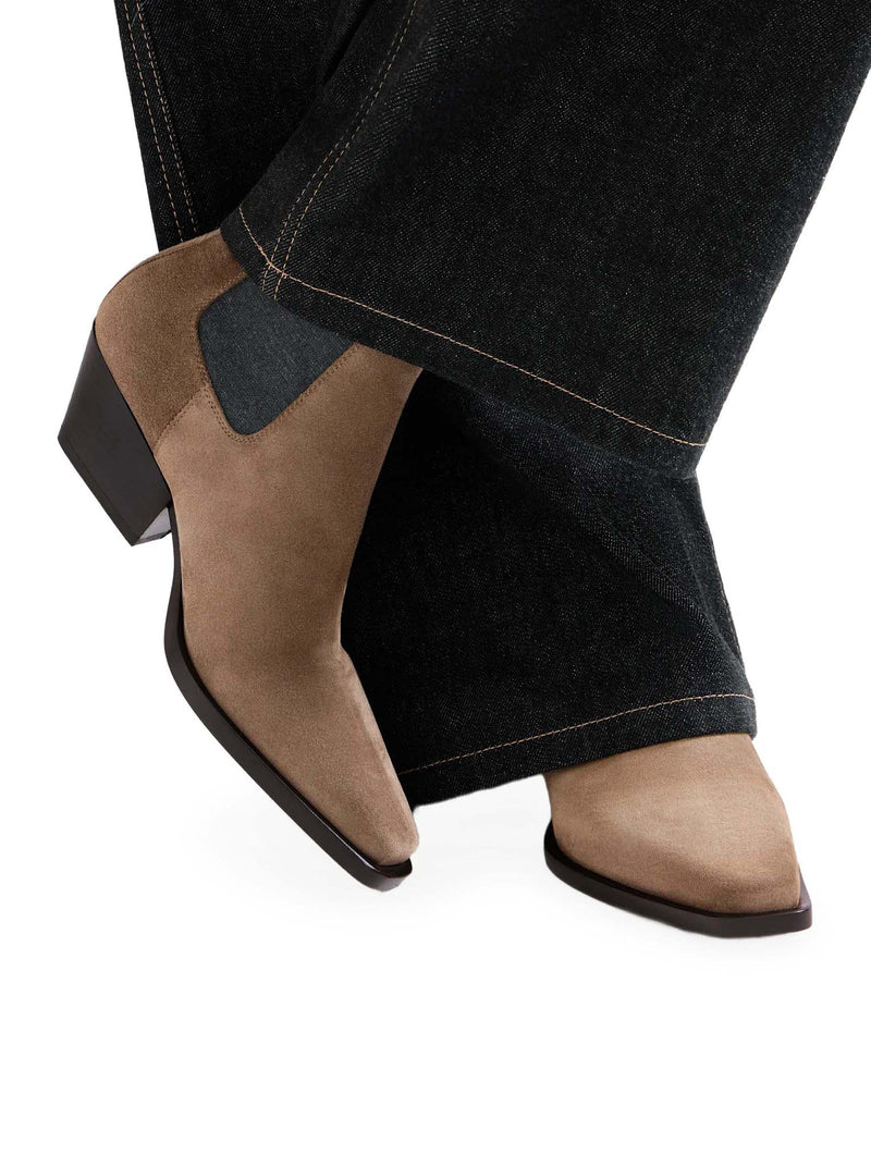 CHELSEA BOOT IN SUEDE WITH PRECIOUS LOOP DETAIL