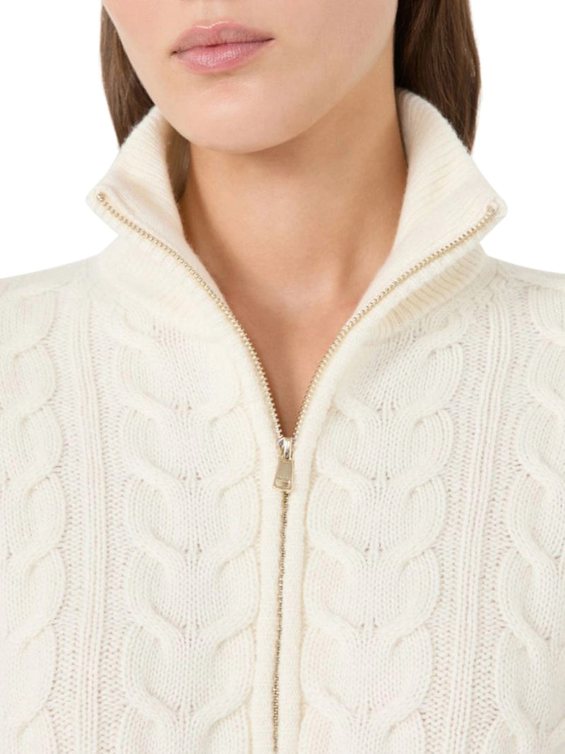 CABLE KNIT CASHMERE YARN SWEATER
