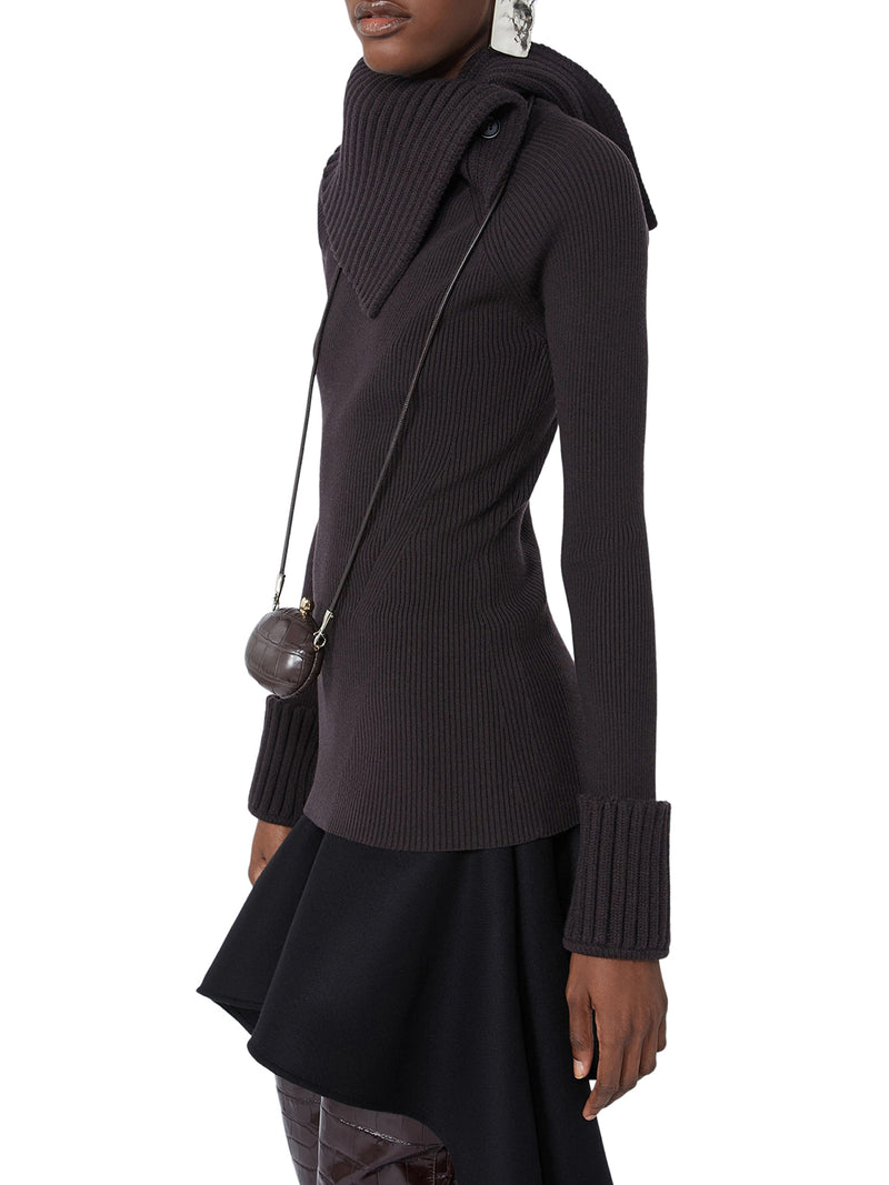 FITTED STRETCH WOOL SWEATER