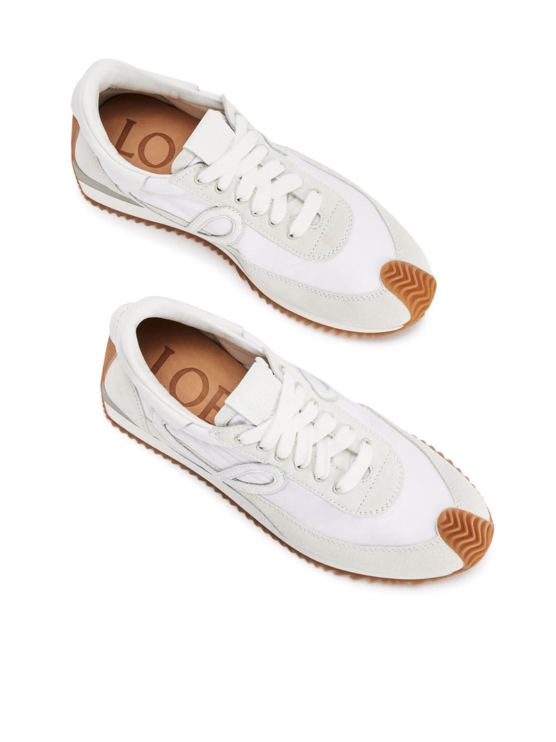 FLOW RUNNER SNEAKERS