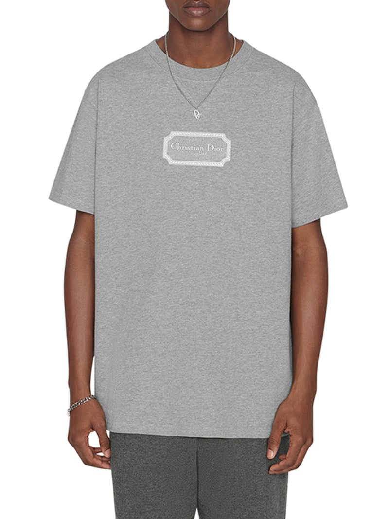 COMFORTABLE FIT T-SHIRT
