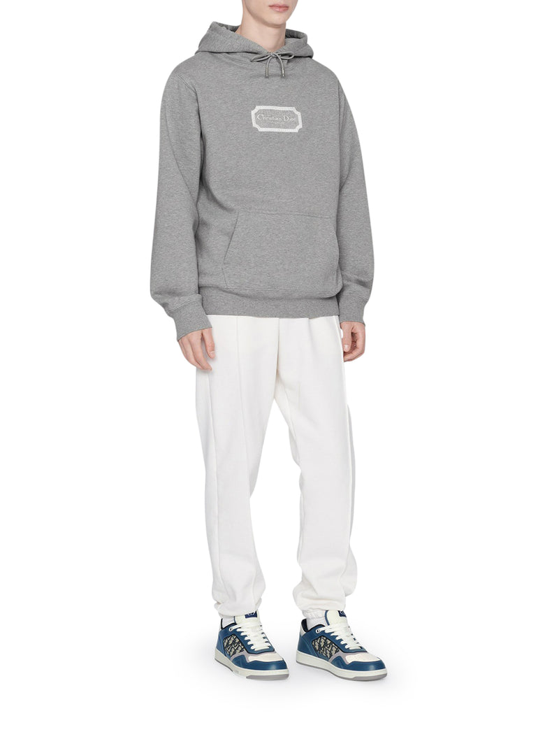 HOODED SWEATSHIRT WITH COMFORTABLE FIT