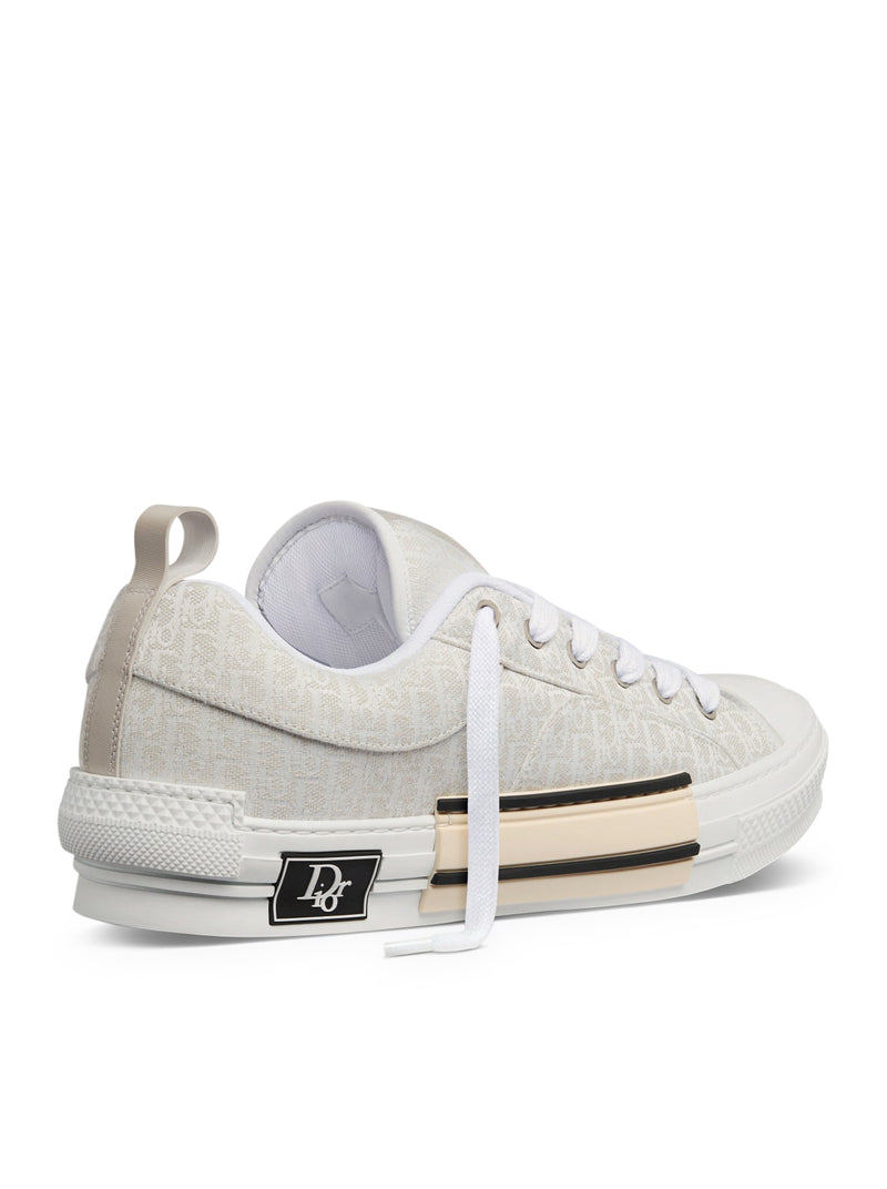 SNEAKERS TO SKATE B23