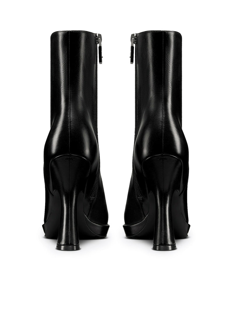 D-FICTION LOW BOOT