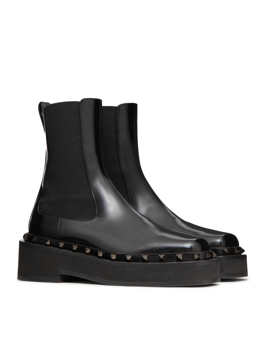 Valentino Garavani Women's Rockstud M-Way Combat Boots in Calfskin with Feathers 50mm - Black - Size 7