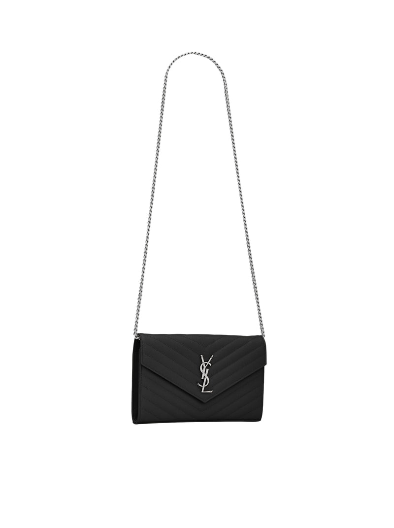 CLASSIC CASSANDRE CHAIN CLUTCH IN GRAIN DE POUDRE LEATHER
