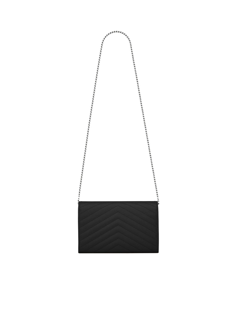 CLASSIC CASSANDRE CHAIN CLUTCH IN GRAIN DE POUDRE LEATHER