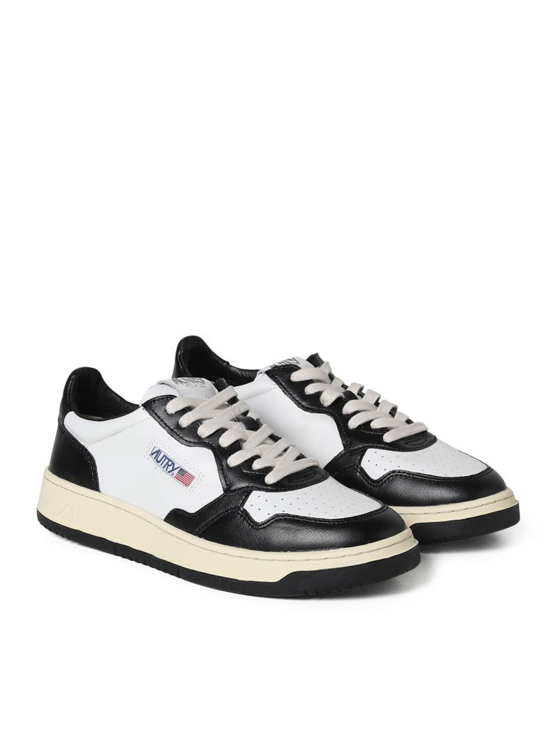 MEDALIST LOW SNEAKERS IN WHITE BLACK LEATHER