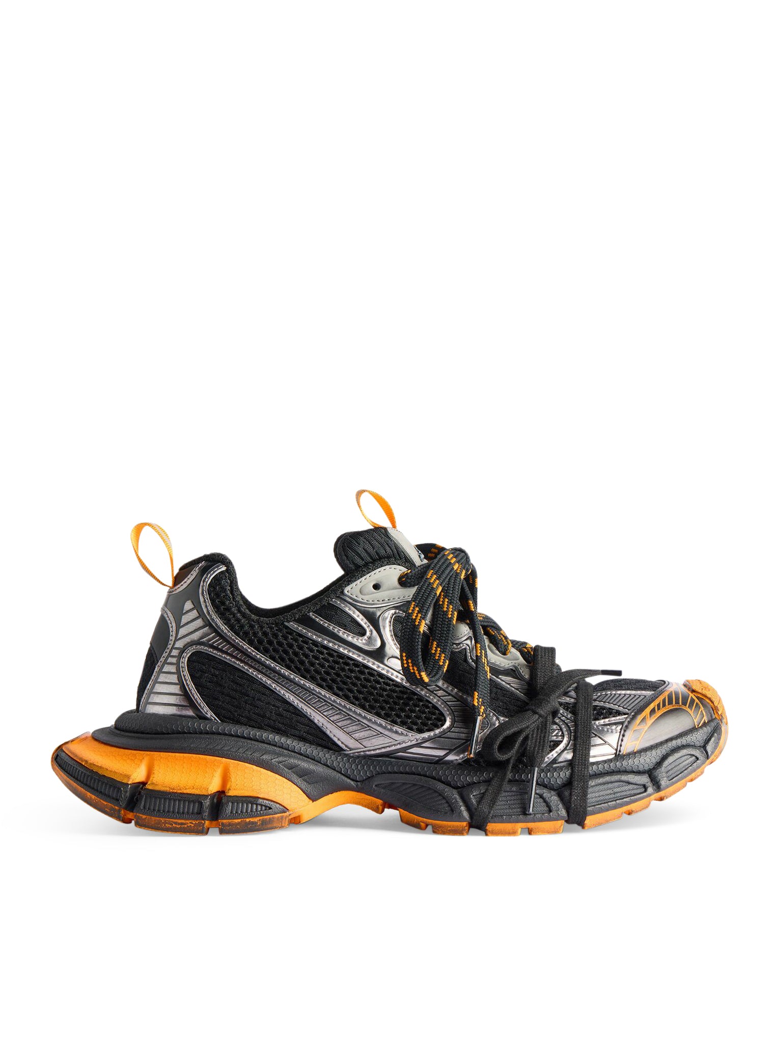 3XL sneaker in black, orange and gray mesh and polyurethane