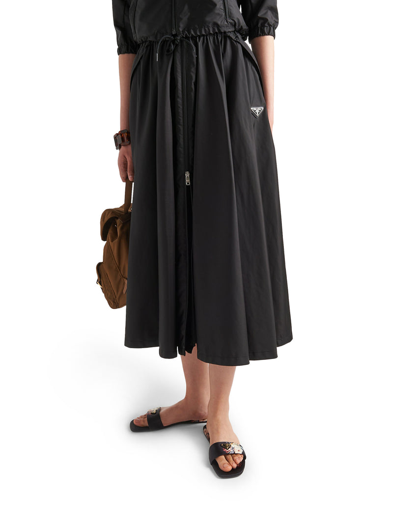 Wide skirt in lightweight Re-nylon