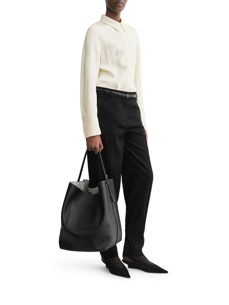 Belted tote black grain