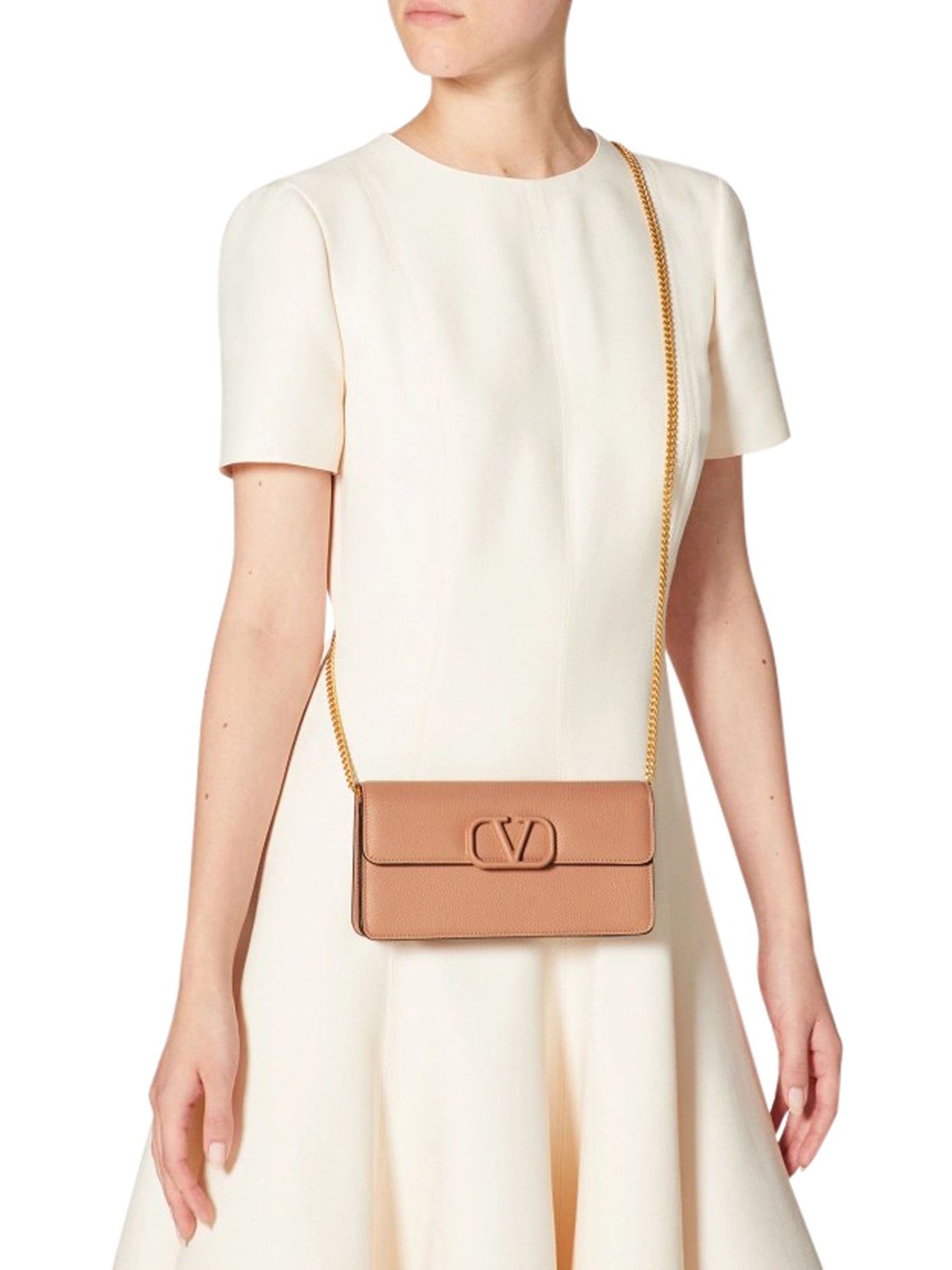 VLOGO SIGNATURE CHAIN WALLET IN HAMMERED CALFSKIN