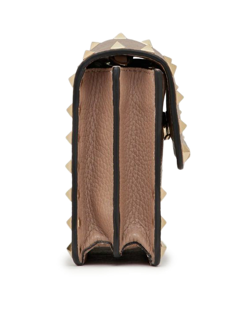 ROCKSTUD CHAIN POUCH IN GARNET CALFSKIN