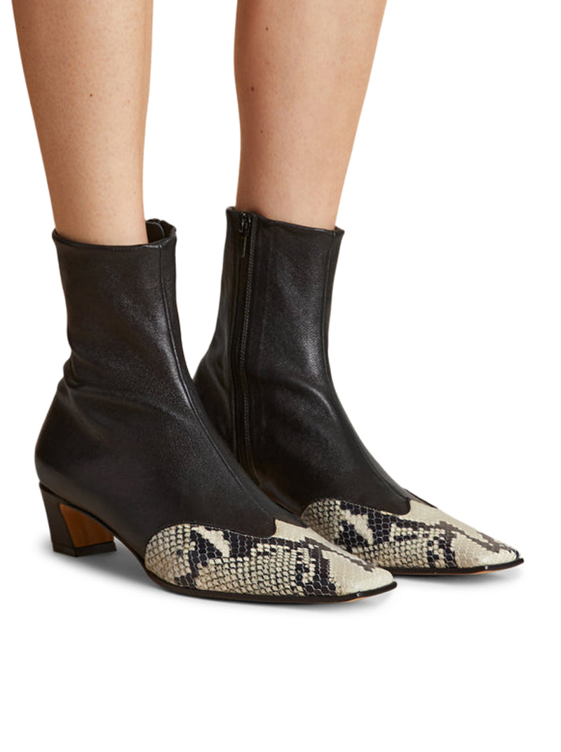 NEVADA STRETCH LOW BOOT