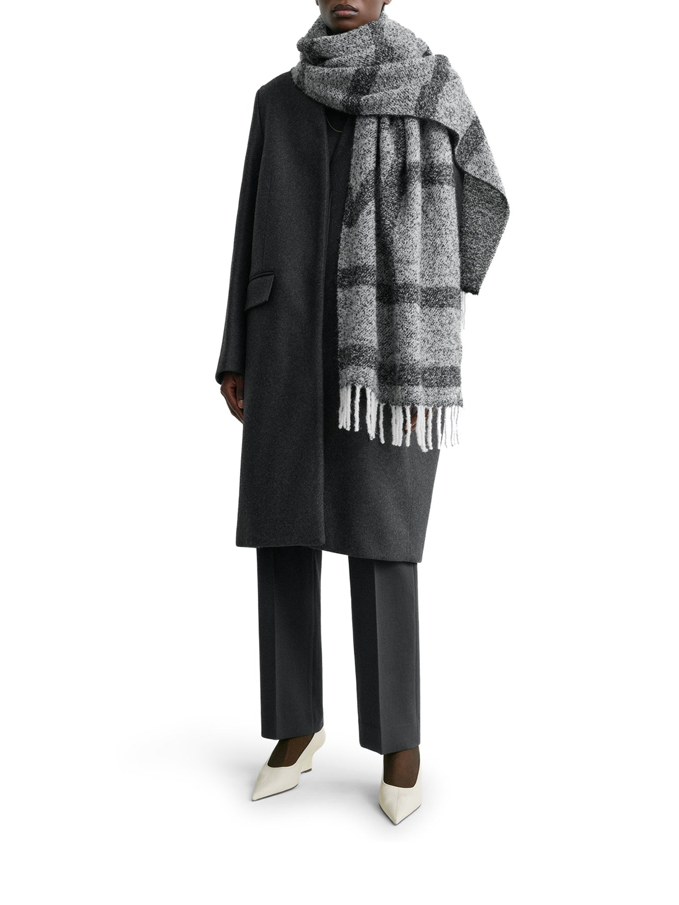 JACQUARD SCARF WITH MONOGRAM