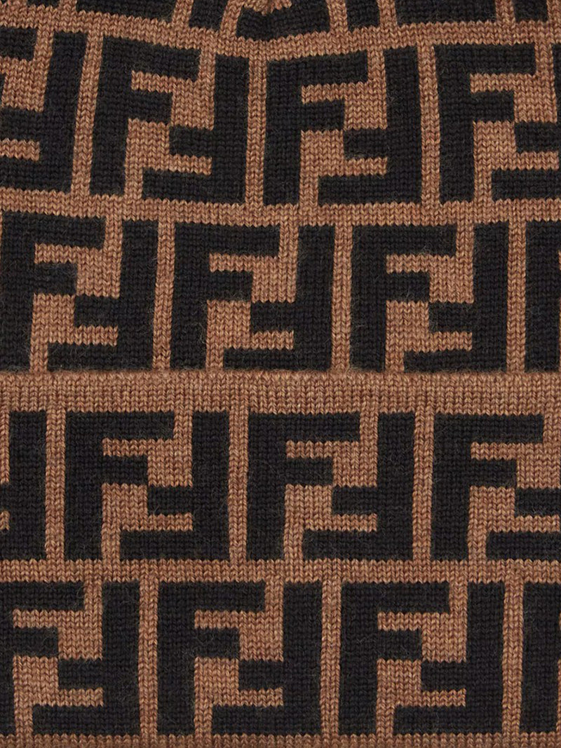 BEANIE HAT IN BROWN WOOL