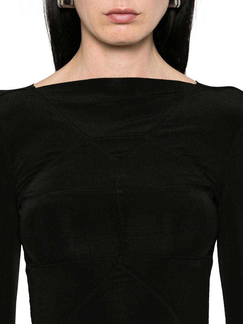 FITTED TEMPLE TOP WITH V-NECK BACK