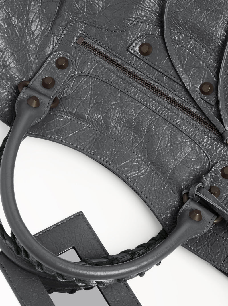 LE CITY MEDIUM BAG IN ARENA LAMBSKIN IN VOLCANIC STONE WITH BRASS FINISHES