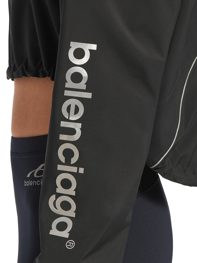 TECHWEAR CROPPED JACKET IN BLACK