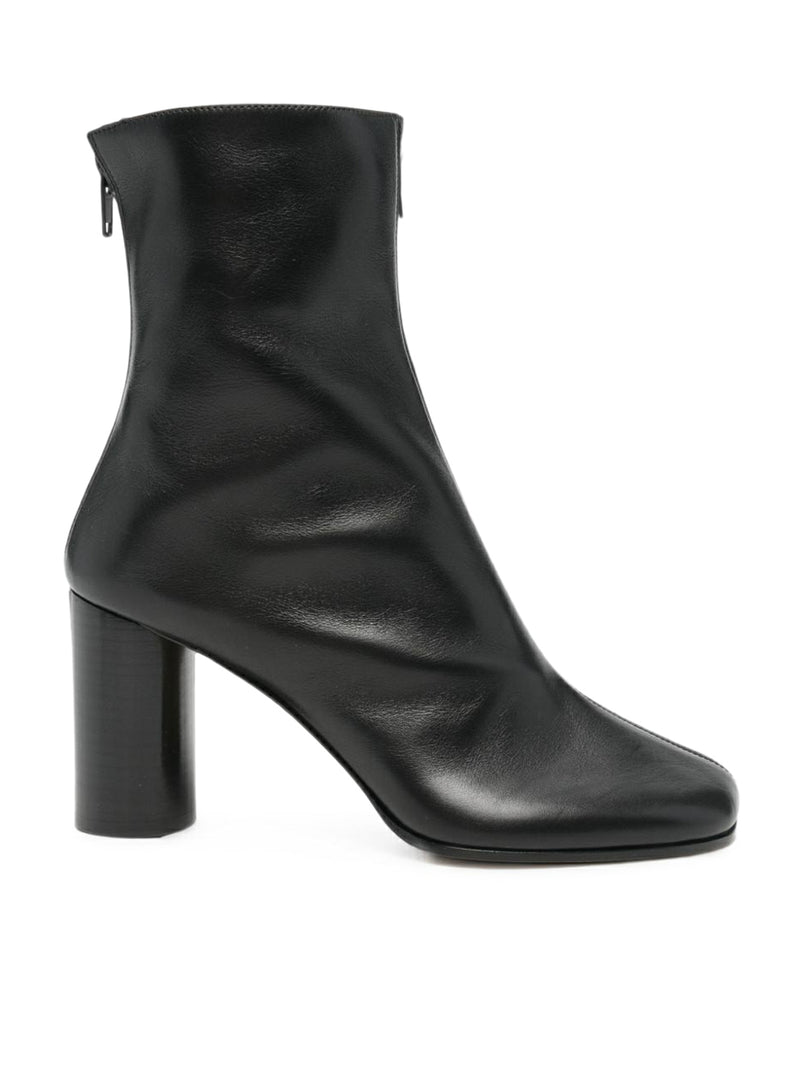HEELED LEATHER ANKLE BOOT