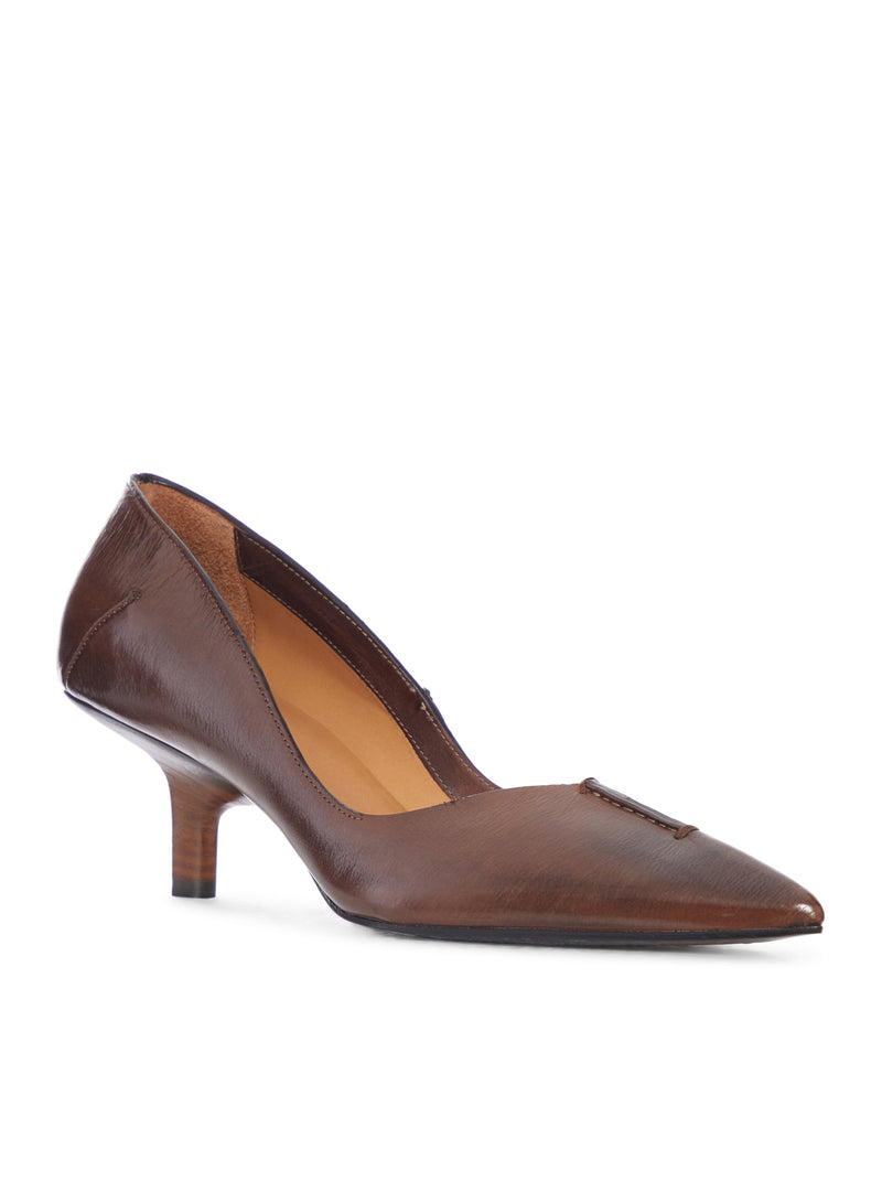 LOW-HEEL LEATHER PUMPS