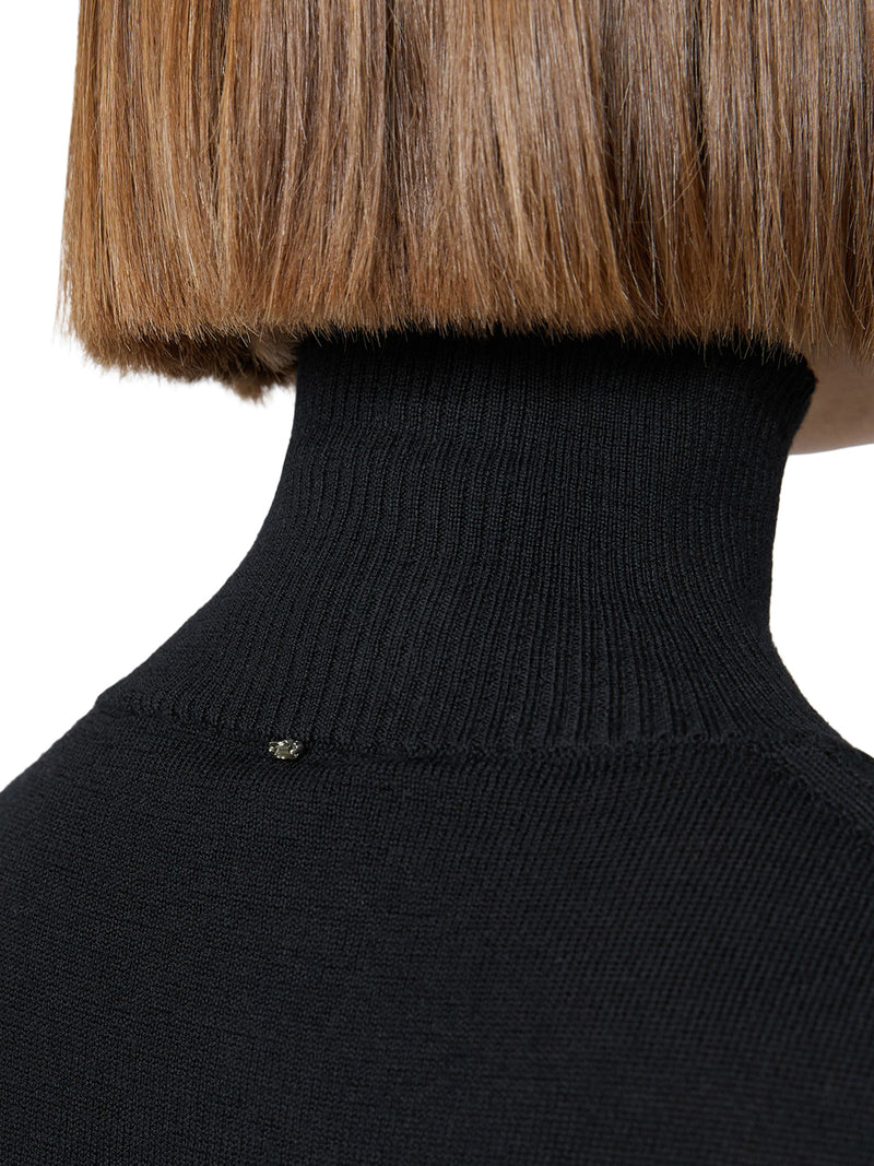 SLEEVELESS TOP IN PURE WOOL