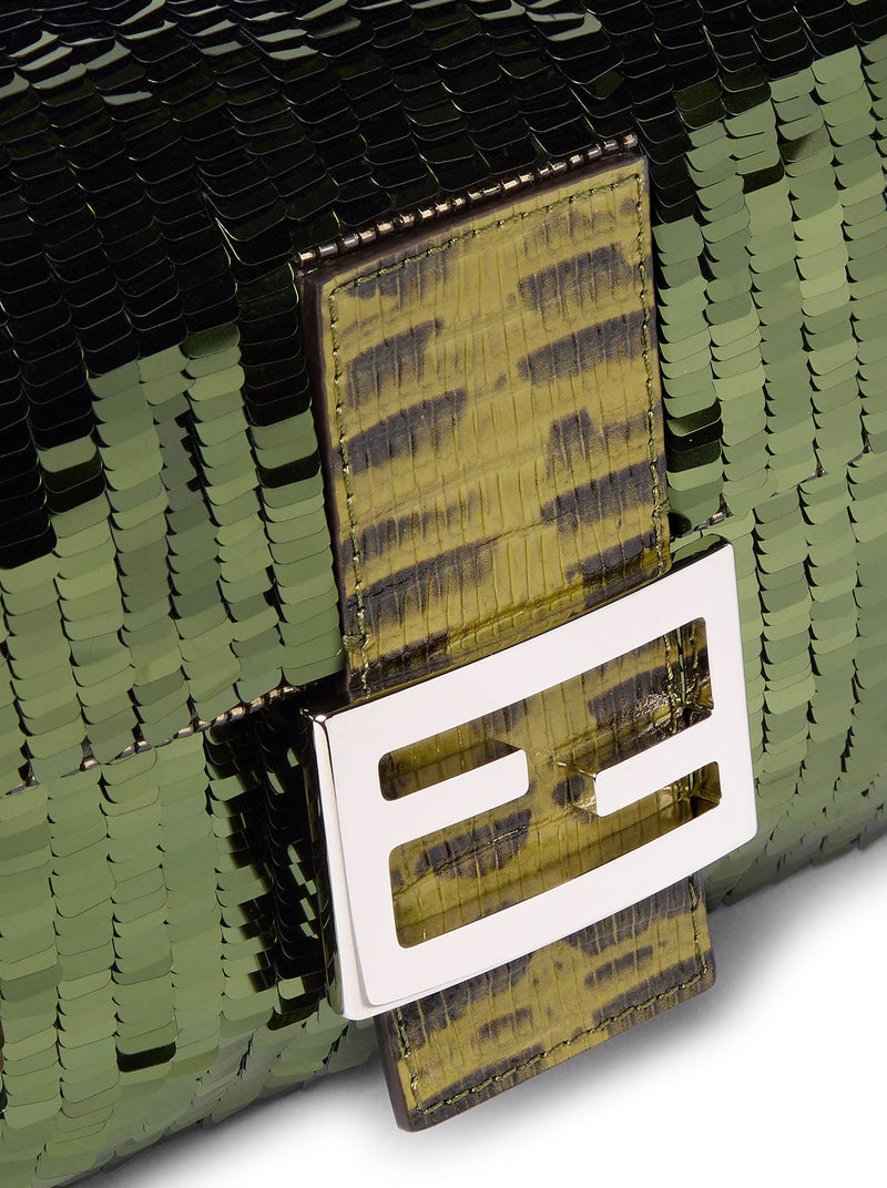 BAGUETTE® 26424 WITH SEQUINS