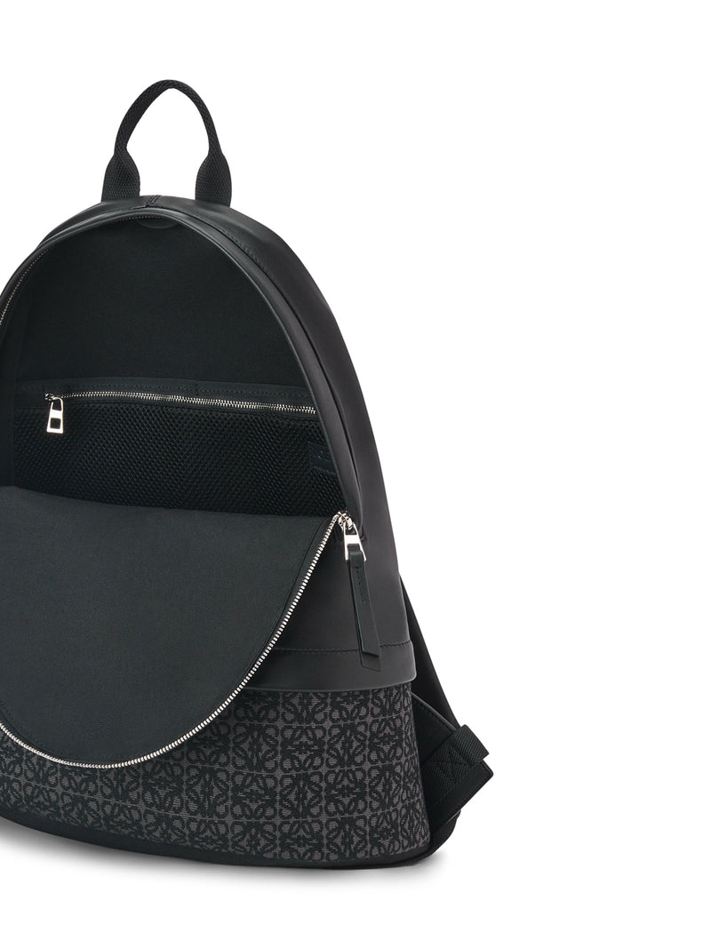 Round Slim Backpack in calfskin and Anagram jacquard