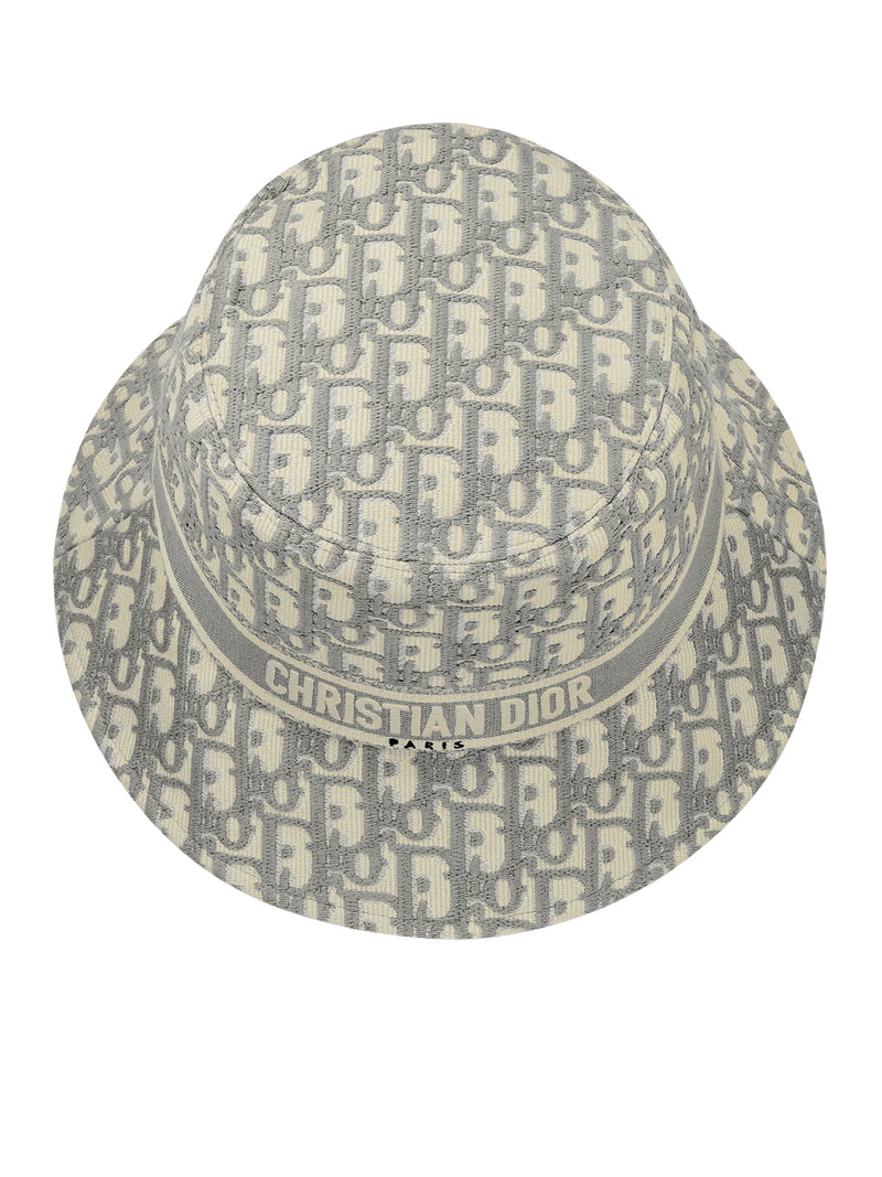 D-OBLIQUE SMALL BRIM BUCKET HAT