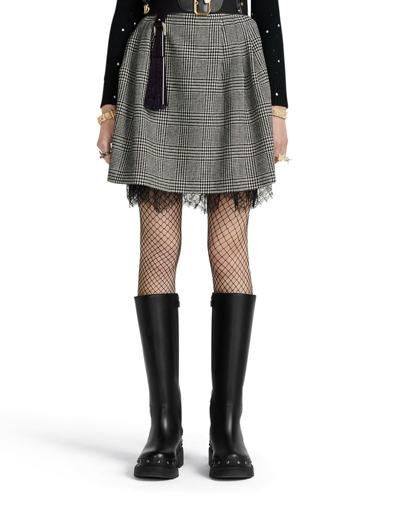 SHORT SKIRT WITH PLEATIONS