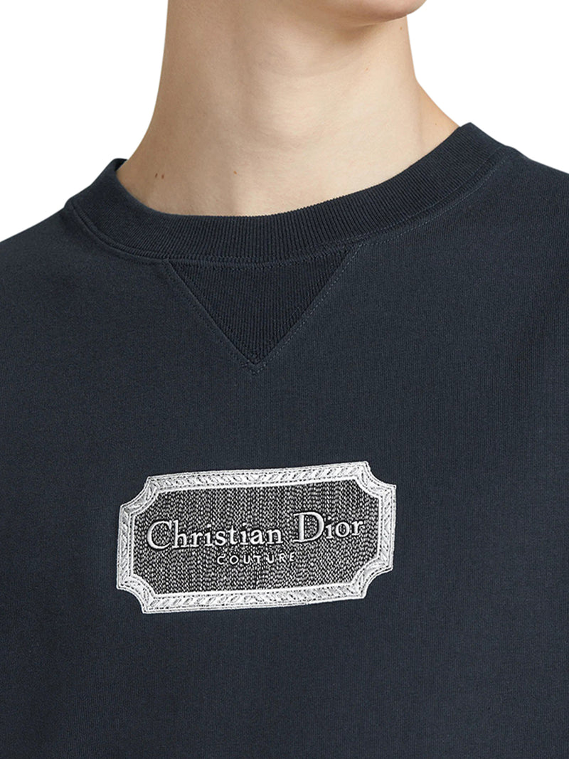 COMFORTABLE FIT T-SHIRT