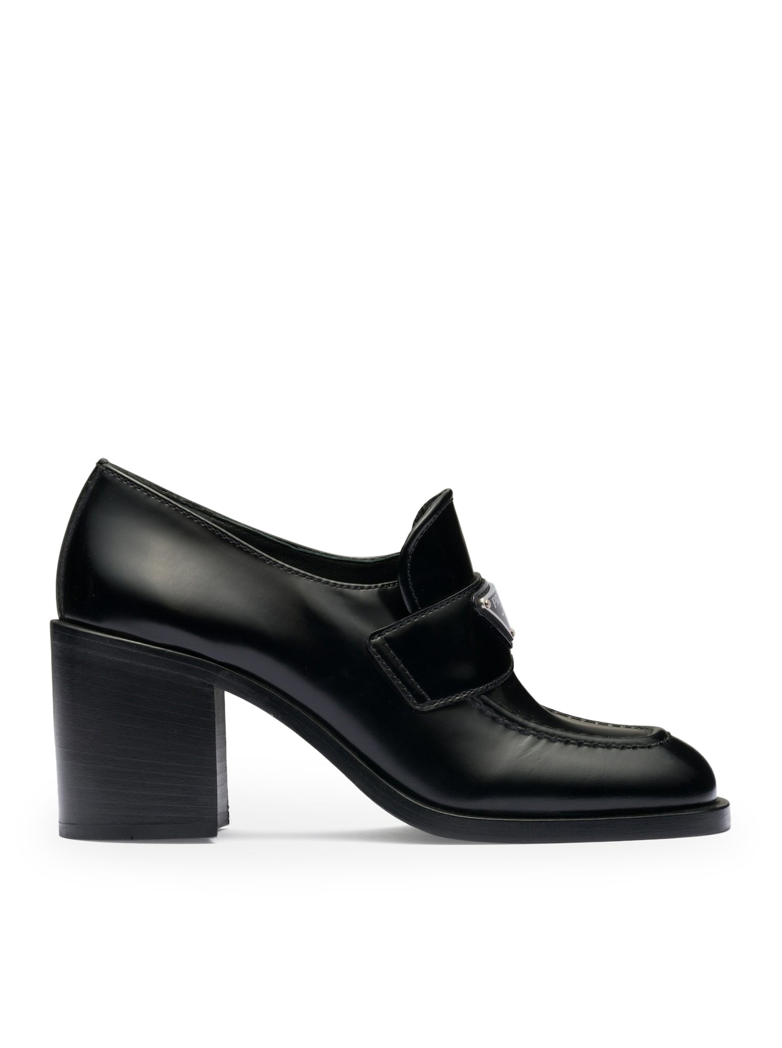 Heeled loafers in brushed leather