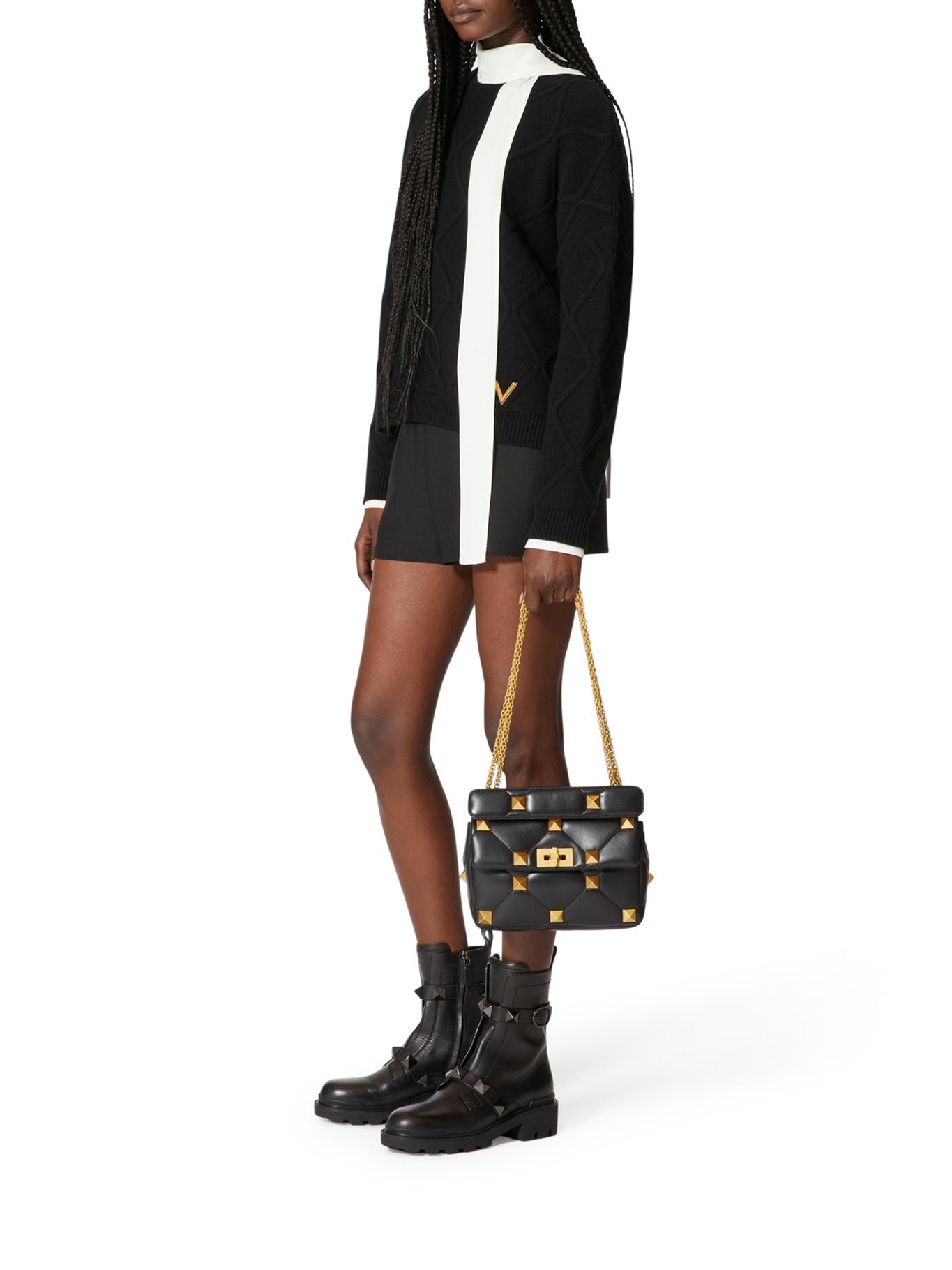 MEDIUM BAG WITH ROMAN STUD THE SHOULDER BAG IN NAPPA CHAIN